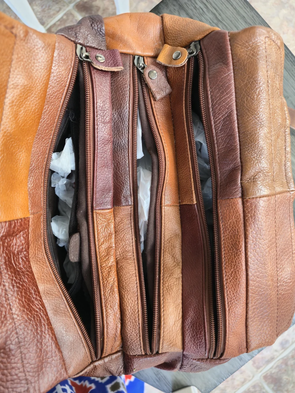 MEXI MEXI Patchwork Leather Messenger Bag in Brown/Red/Tan